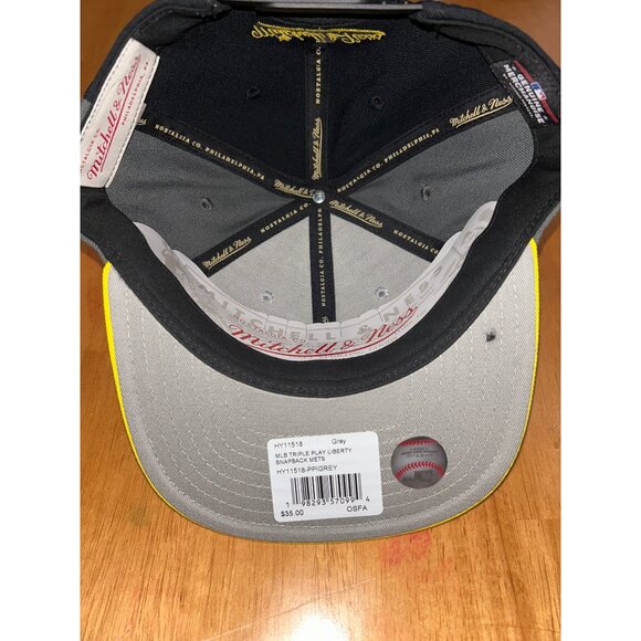 NEW Mitchell & Ness Pittsburgh Pirates Snapback Hat (MSRP $35) - Picture 3 of 3